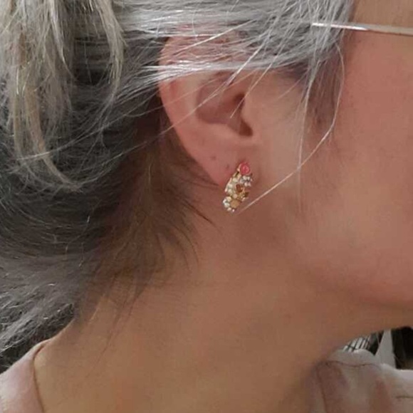 💀 Skull Earrings 💀 - Picture 5 of 6